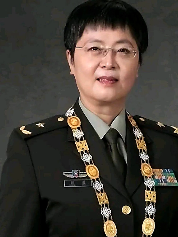 陈薇 — 生物安全专家 · 中国工程院院士 · 少将