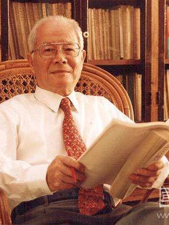 邓铁涛 — 国医大师 · 中医脾胃病学奠基人