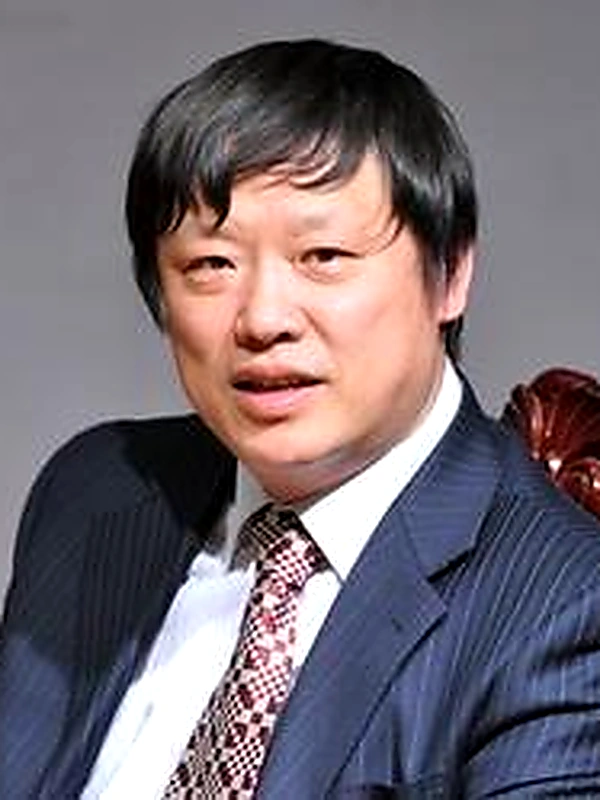 胡锡进 — 《环球时报》前总编辑 · 评论人