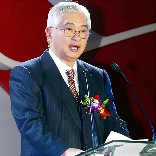 荣智健 — 中信泰富前主席、荣氏家族第三代代表