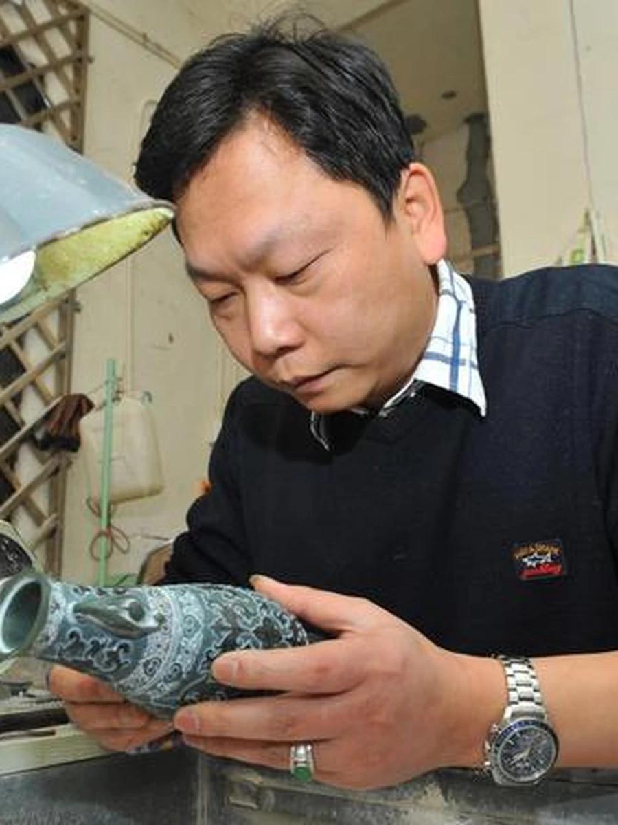 俞挺 — 薄胎玉雕标杆 · 第八届中国工艺美术大师